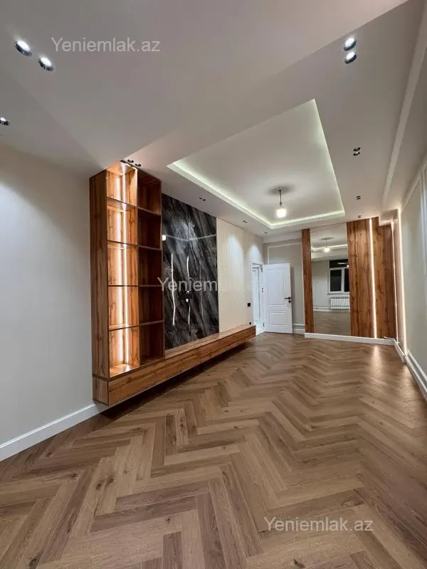 Satılır 2 otaqlı yeni tikili 61 m²