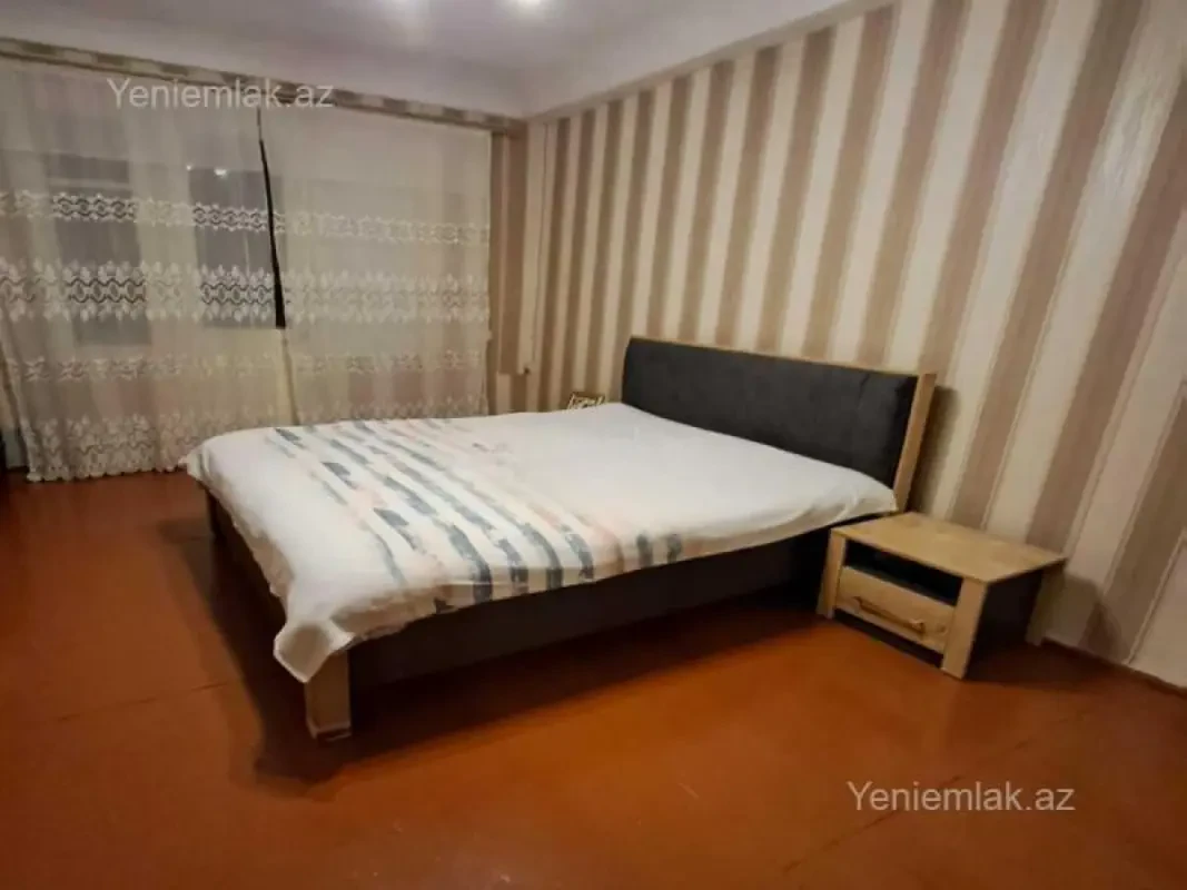 Satılır 1 otaqlı köhnə tikili 24 m²