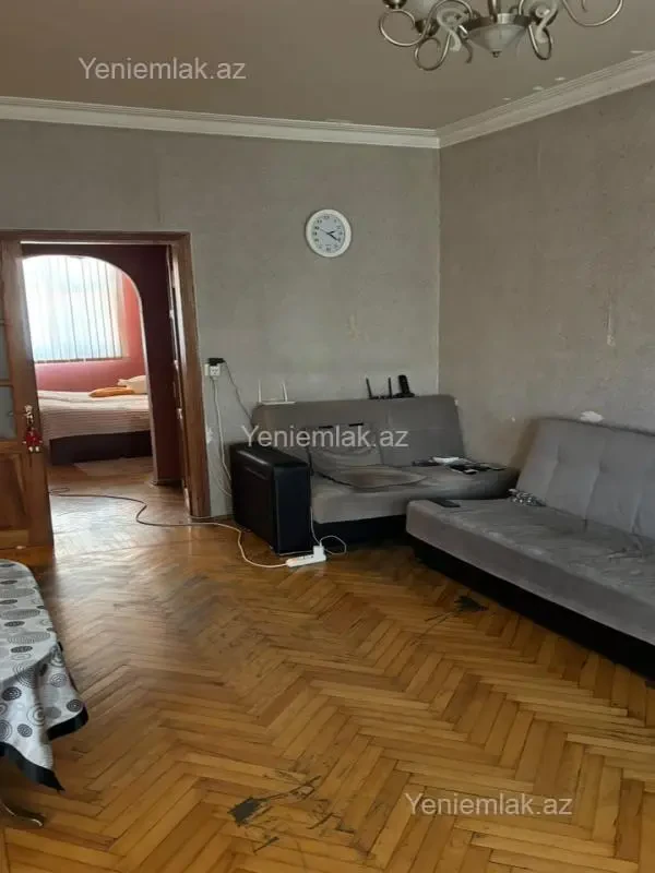 Satılır 3 otaqlı köhnə tikili 60 m²