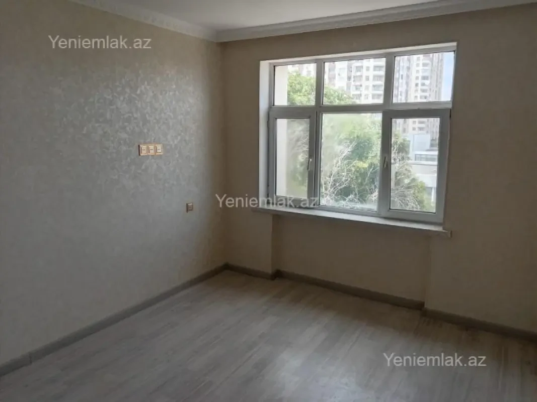 Satılır 1 otaqlı köhnə tikili 12 m²