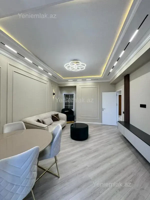 Satılır 3 otaqlı yeni tikili 80 m²
