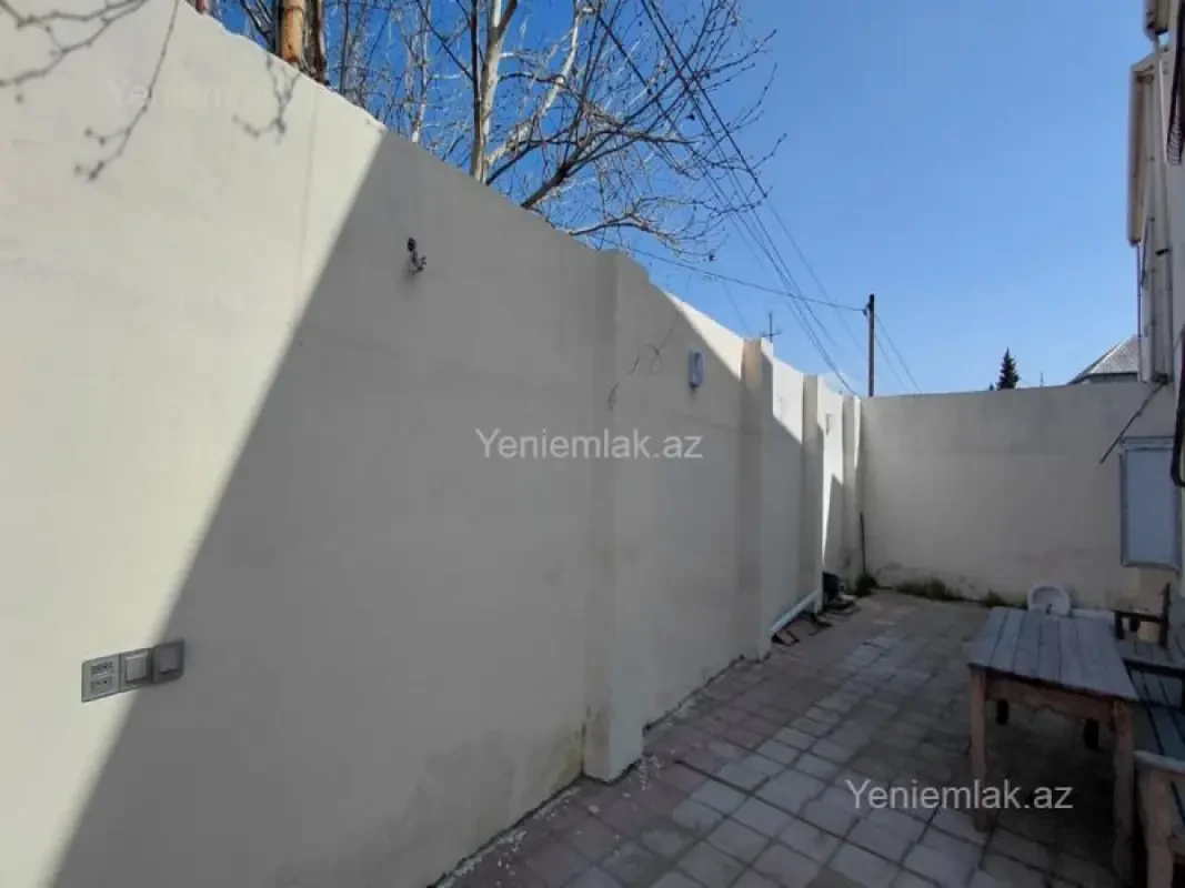 Satılır 4 otaqlı həyət evi 101 m²