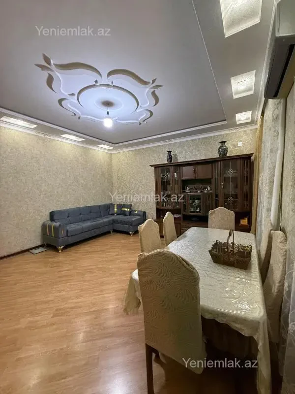 Satılır 3 otaqlı köhnə tikili 80 m²