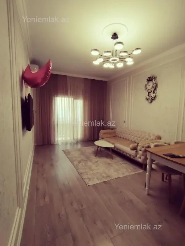 Satılır 3 otaqlı yeni tikili 75 m²