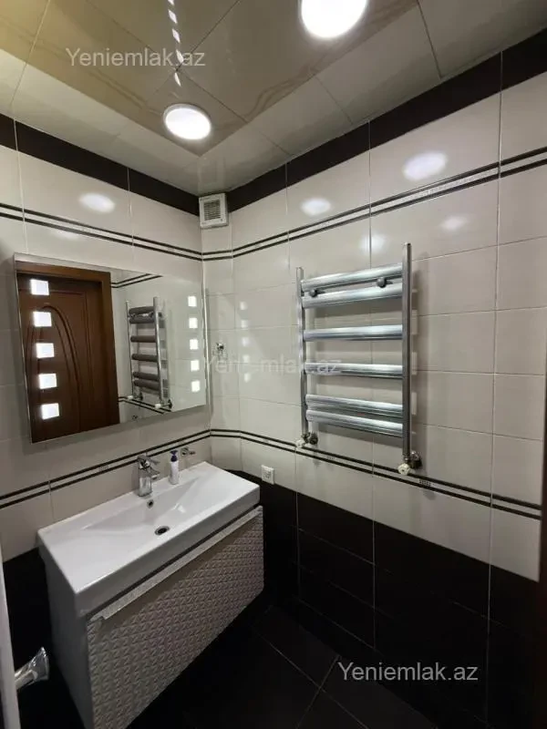 Satılır 3 otaqlı yeni tikili 90 m²