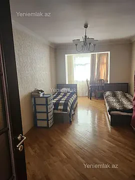 Satılır 3 otaqlı köhnə tikili 65 m² — Bakı, Nərimanov 3 otaq 65.00 m²