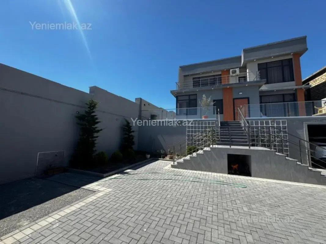 Satılır 5 otaqlı həyət evi 260 m²