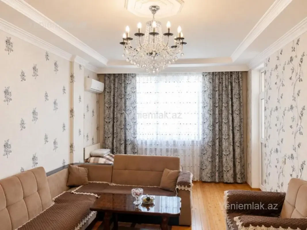 Satılır 3 otaqlı yeni tikili 100 m²