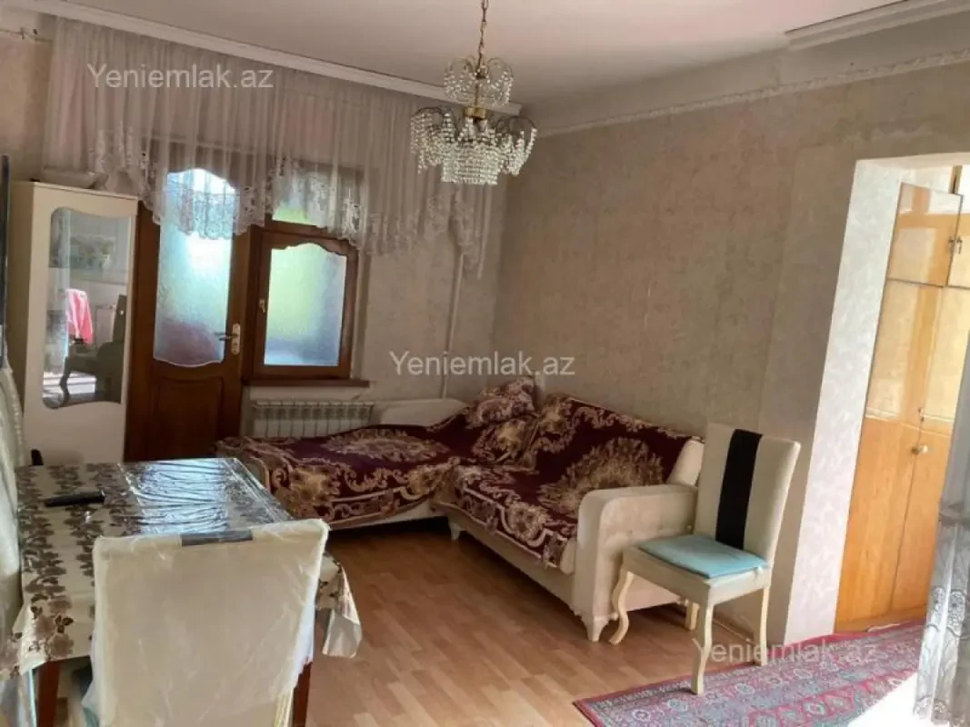 Satılır 2 otaqlı köhnə tikili 45 m²
