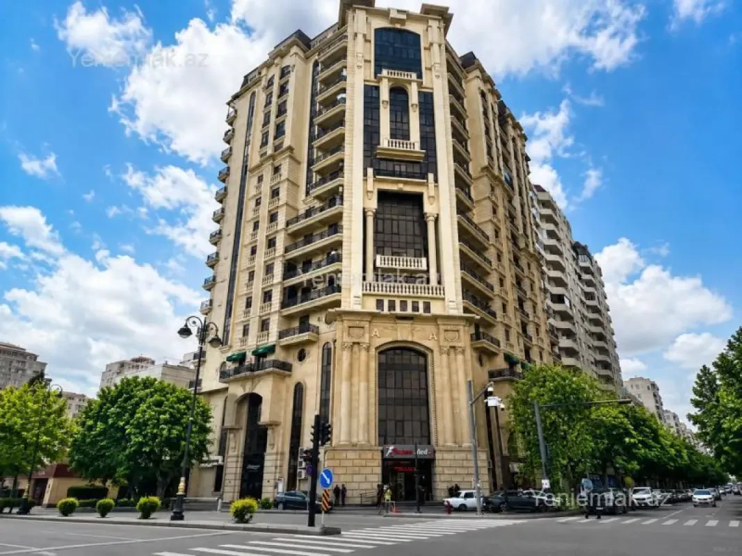 Satılır 2 otaqlı yeni tikili 95 m²