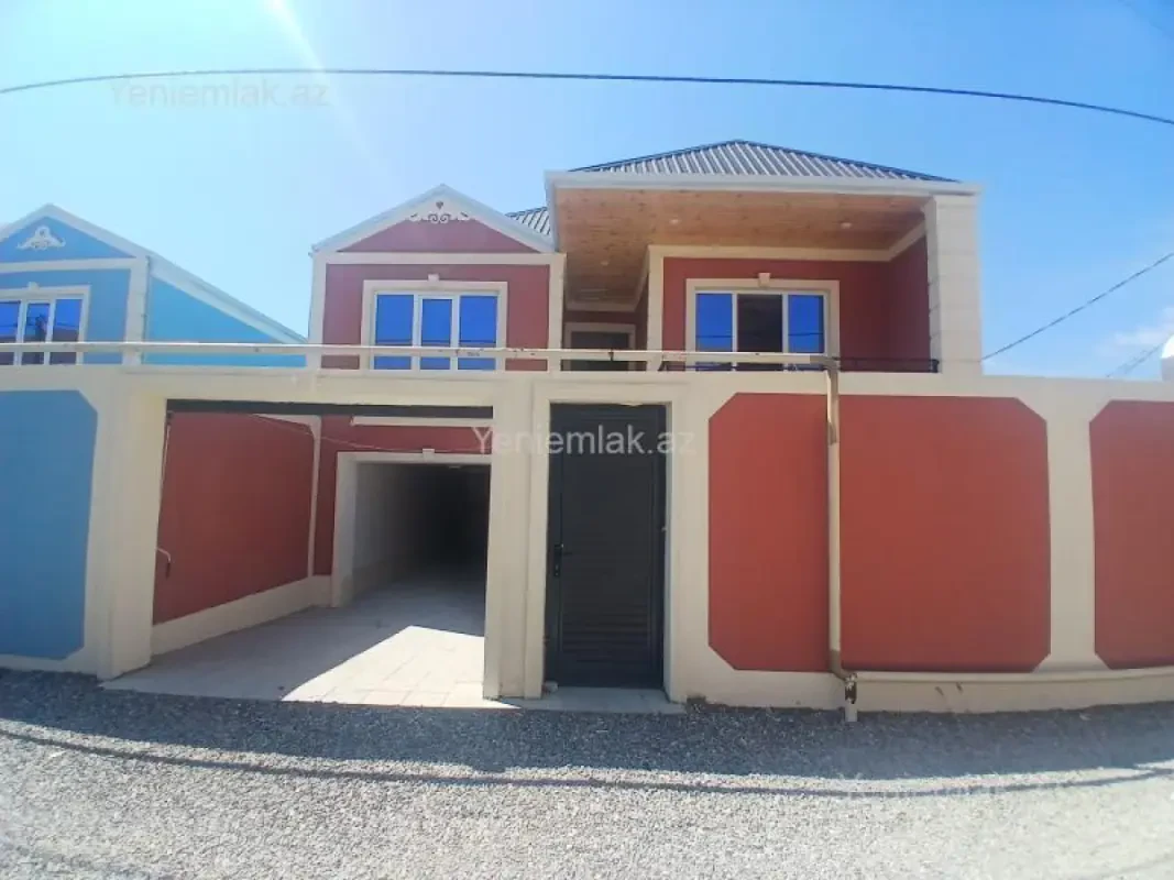 Satılır 5 otaqlı həyət evi 150 m²