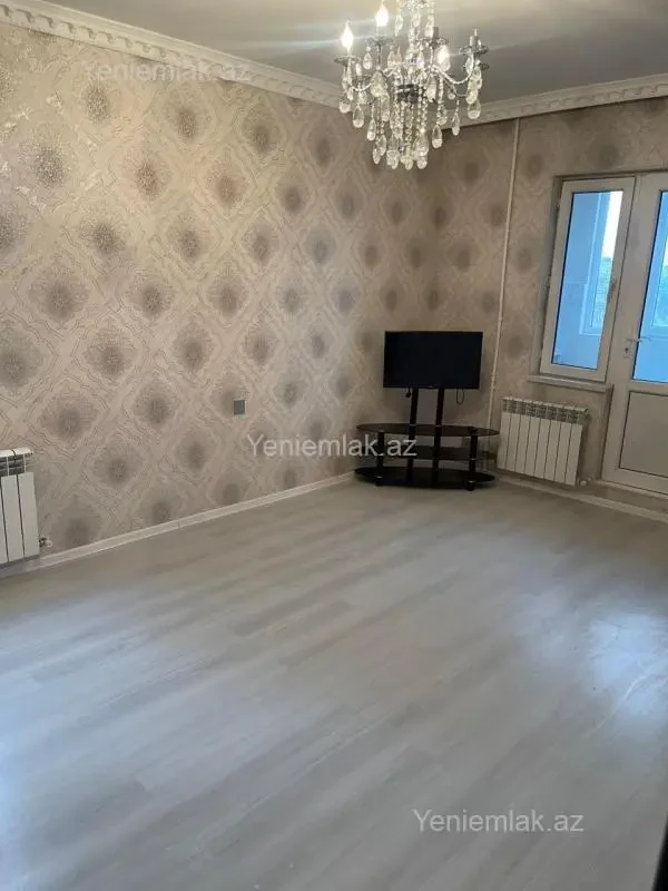 Satılır 2 otaqlı köhnə tikili 45 m²