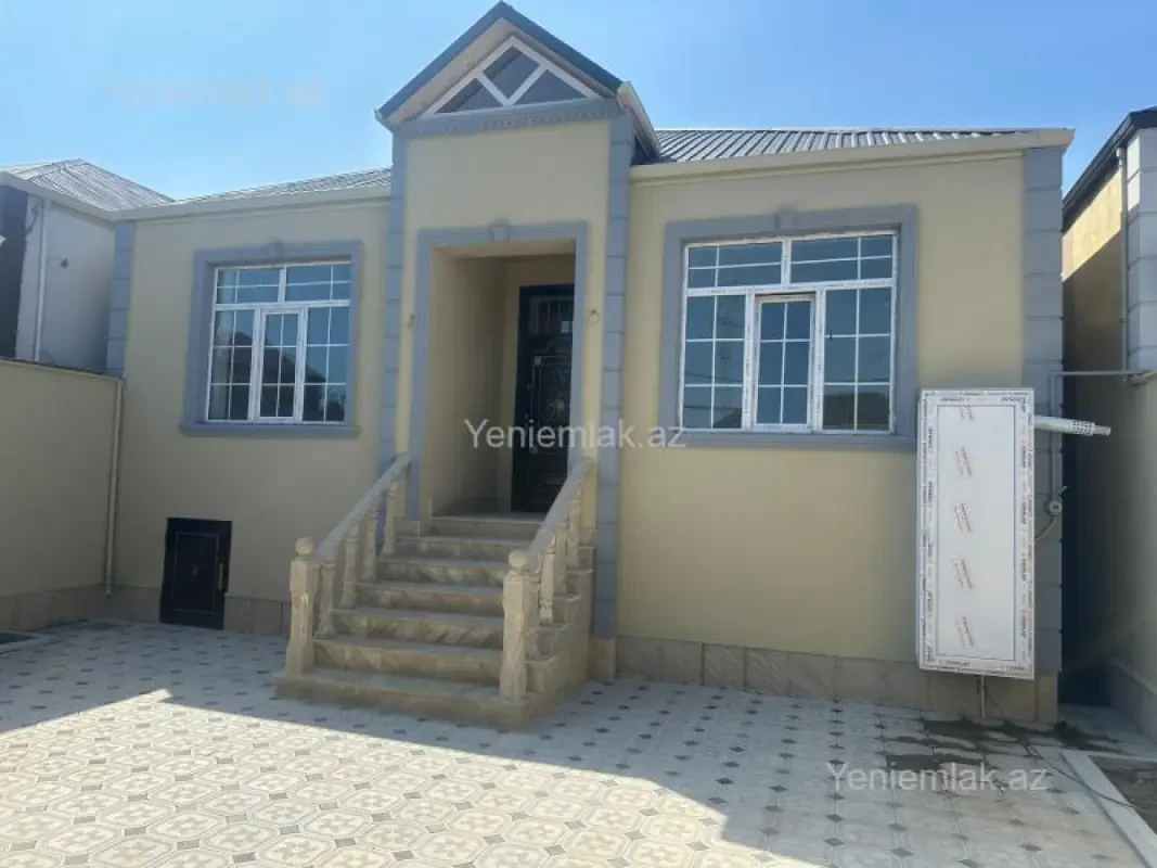Satılır 4 otaqlı həyət evi 100 m²