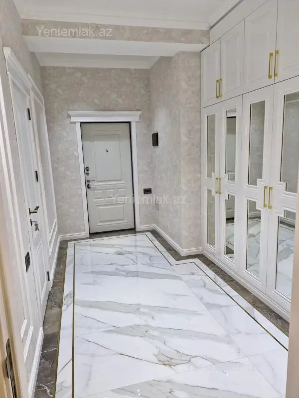 Satılır 3 otaqlı yeni tikili 114 m²