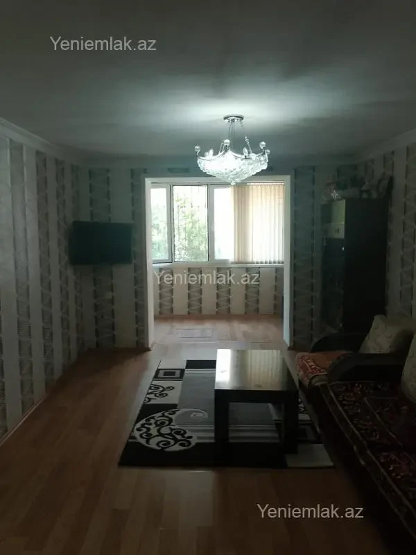 Satılır 2 otaqlı köhnə tikili 45 m²