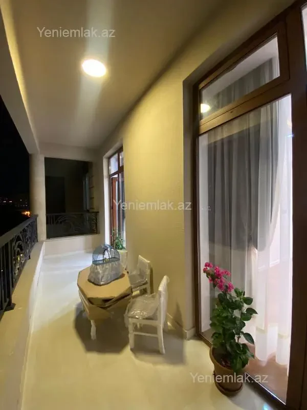 Satılır 3 otaqlı yeni tikili 135 m²