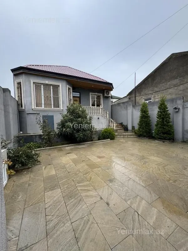 Satılır 4 otaqlı həyət evi 125 m²