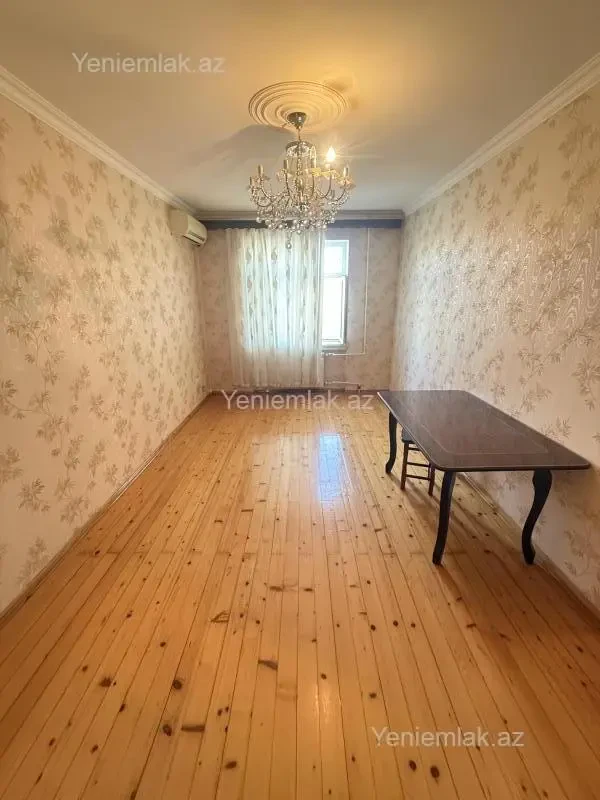 Satılır 3 otaqlı köhnə tikili 85 m²