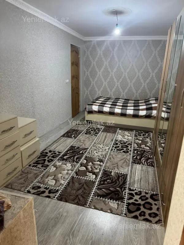 Satılır 2 otaqlı köhnə tikili 50 m²