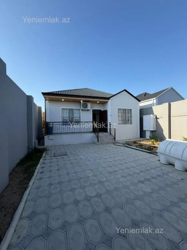 Satılır 3 otaqlı həyət evi 100 m²