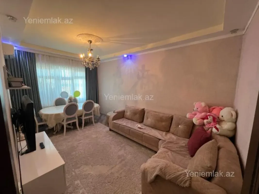 Satılır 2 otaqlı köhnə tikili 62 m²