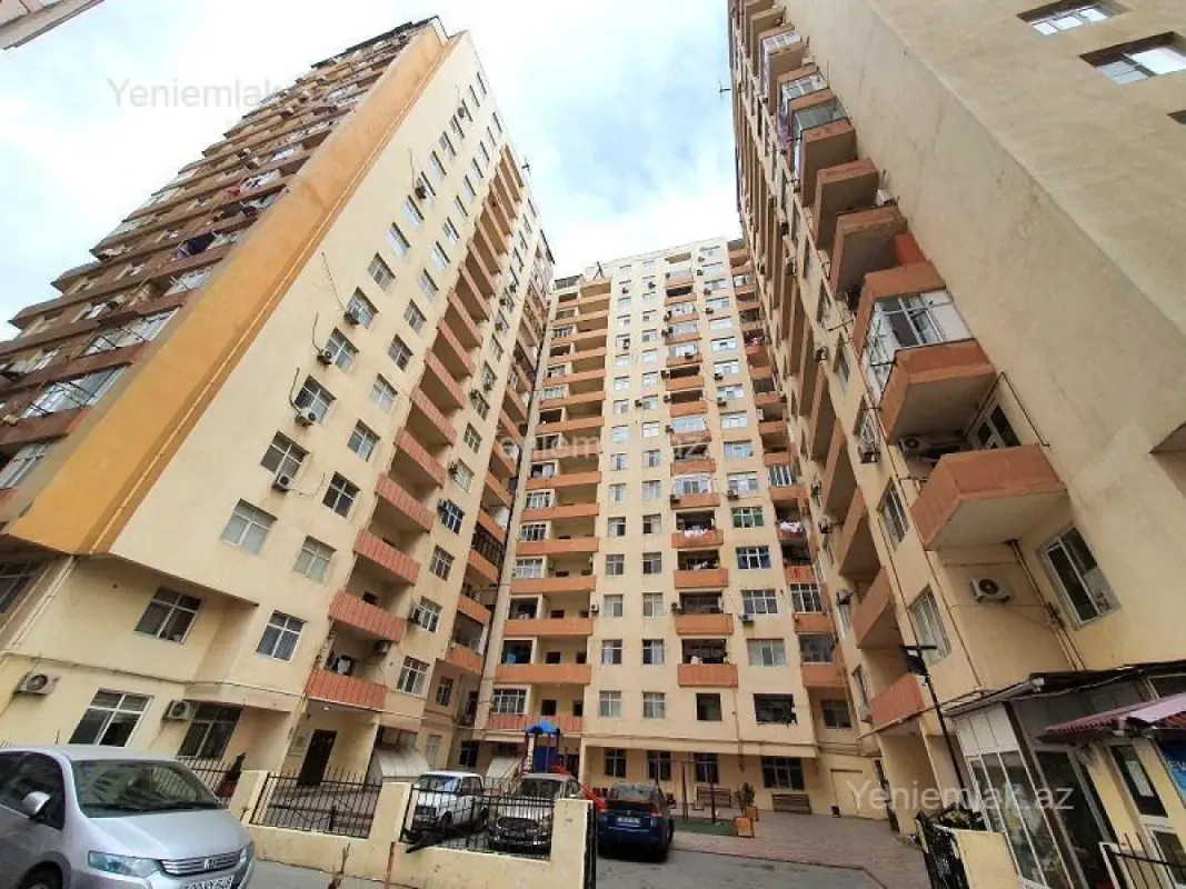 Satılır 2 otaqlı yeni tikili 85 m²