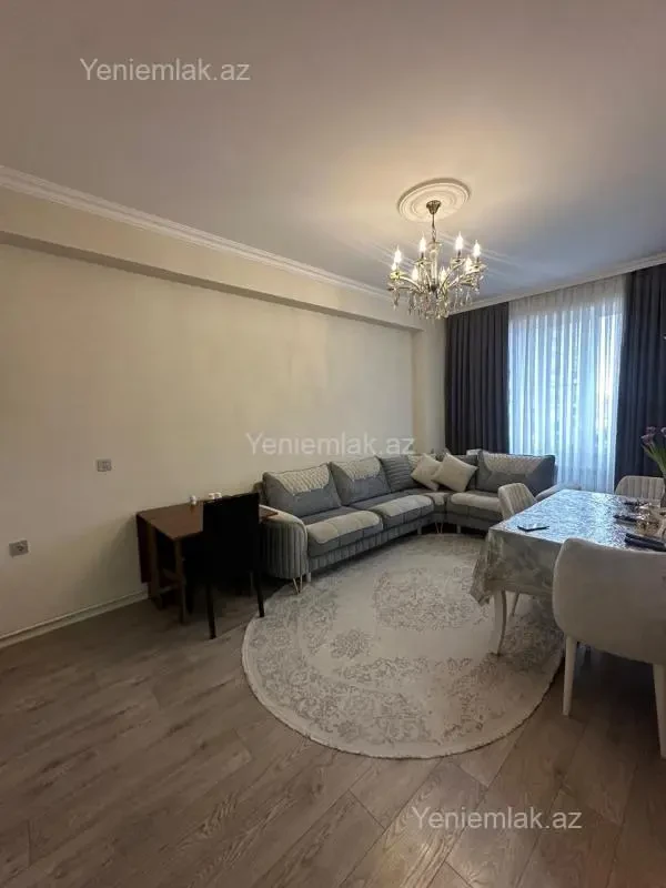 Satılır 3 otaqlı yeni tikili 75 m²