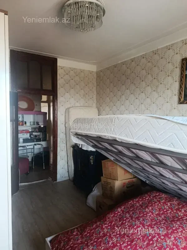 Satılır 2 otaqlı köhnə tikili 60 m²