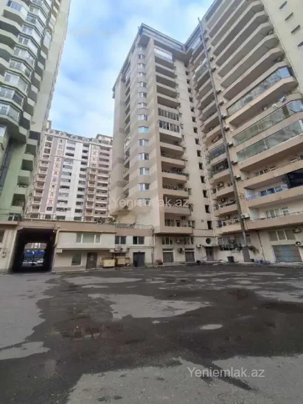 Satılır 2 otaqlı yeni tikili 77 m²
