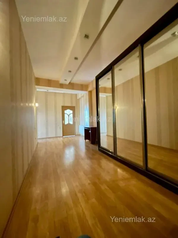 Satılır 3 otaqlı yeni tikili 100 m²