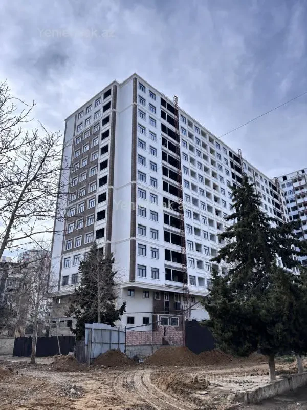 Satılır 4 otaqlı yeni tikili 110 m²