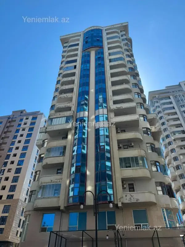Satılır 3 otaqlı yeni tikili 155 m²