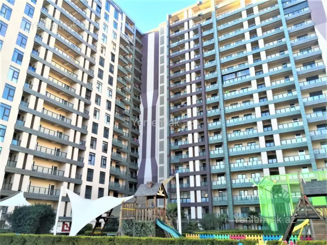 Satılır 4 otaqlı yeni tikili 185 m²