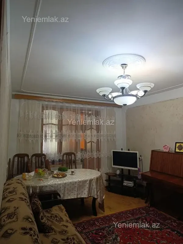 Satılır 3 otaqlı köhnə tikili 67 m²