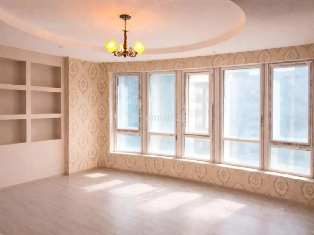 Satılır 2 otaqlı yeni tikili 81 m²