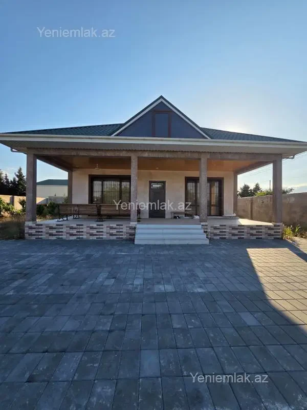 Satılır 4 otaqlı həyət evi 180 m²
