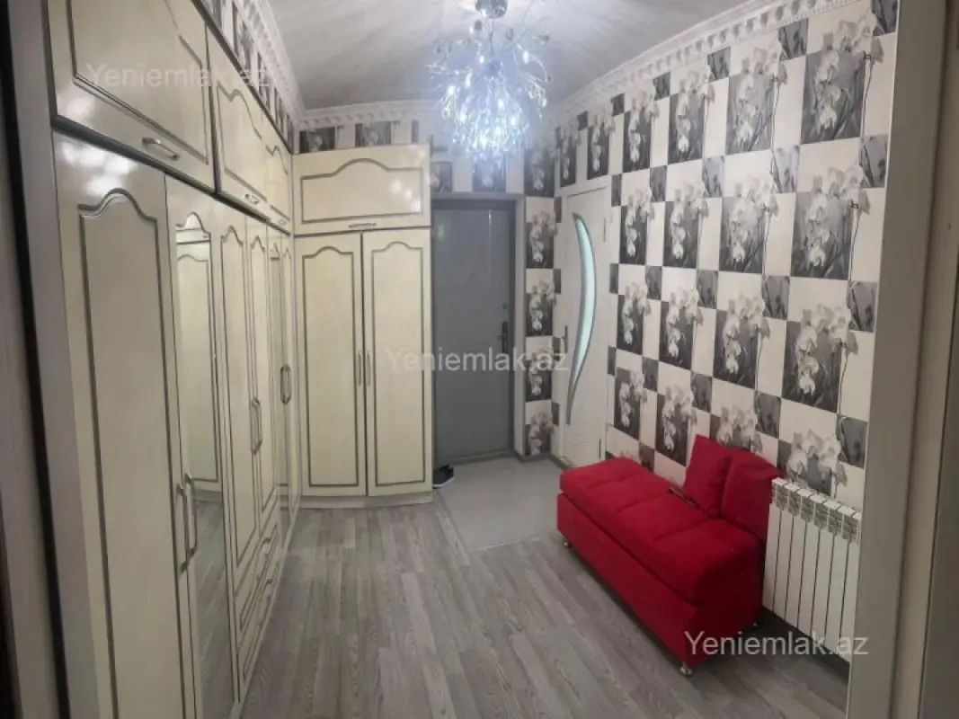 Satılır 3 otaqlı yeni tikili 82 m²