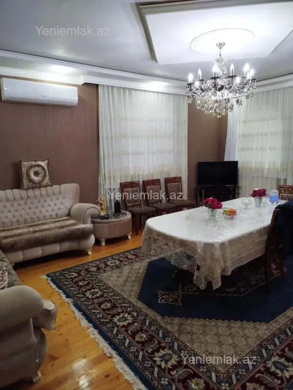 Satılır 7 otaqlı həyət evi 190 m²