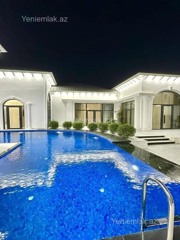 Satılır 5 otaqlı həyət evi 300 m²