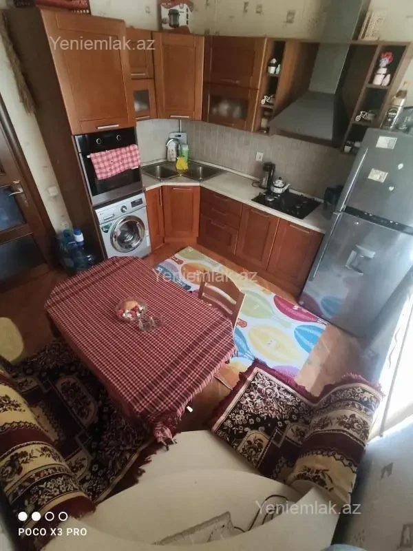 Satılır 3 otaqlı köhnə tikili 75.3 m²