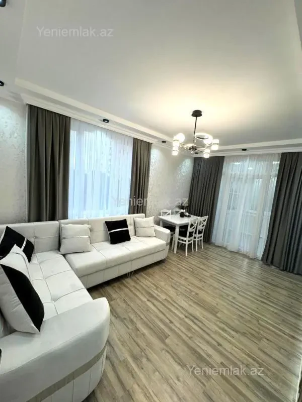 Satılır 2 otaqlı köhnə tikili 46 m²