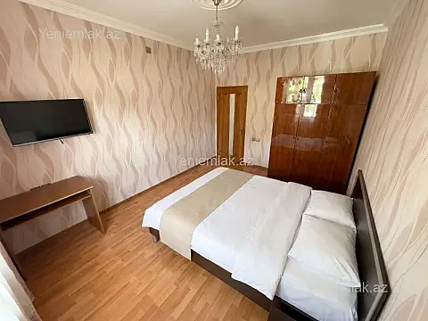Satılır 4 otaqlı köhnə tikili 100 m² — Bakı, Xətai 4 otaq 100.00 m²