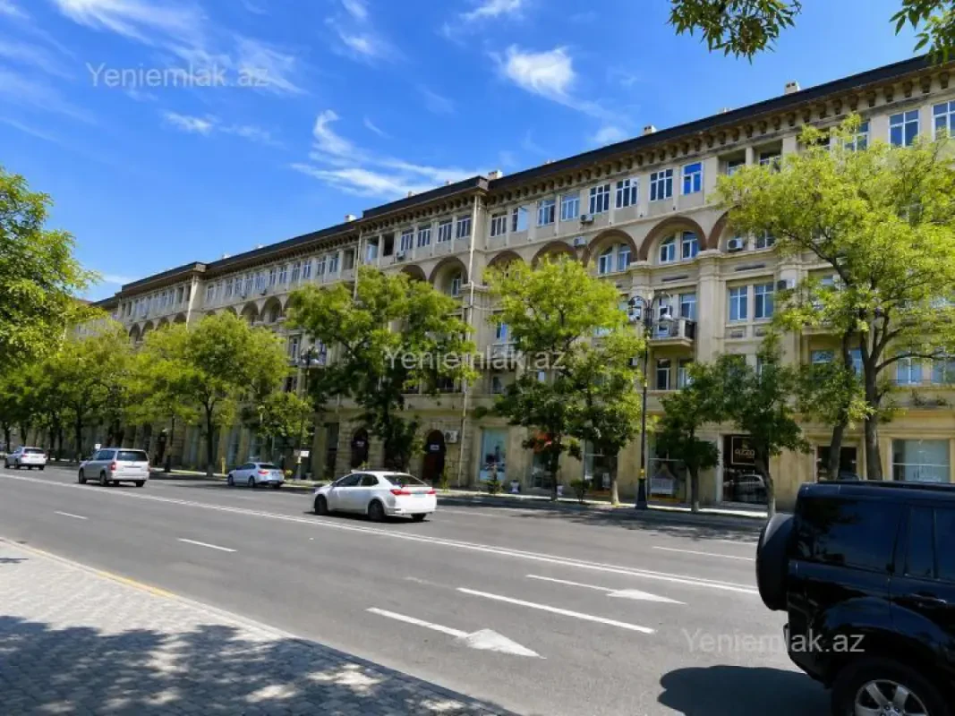 Satılır 3 otaqlı köhnə tikili 99 m²