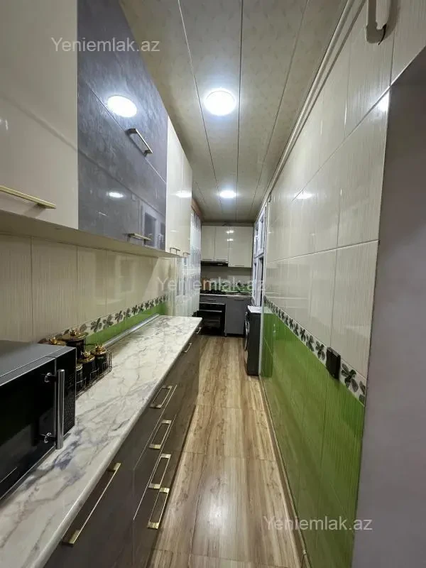 Satılır 3 otaqlı köhnə tikili 60 m²