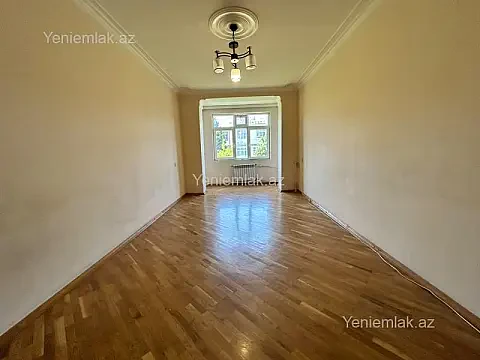 Satılır 3 otaqlı köhnə tikili 90 m² — Bakı, Nizami 3 otaq 90.00 m²