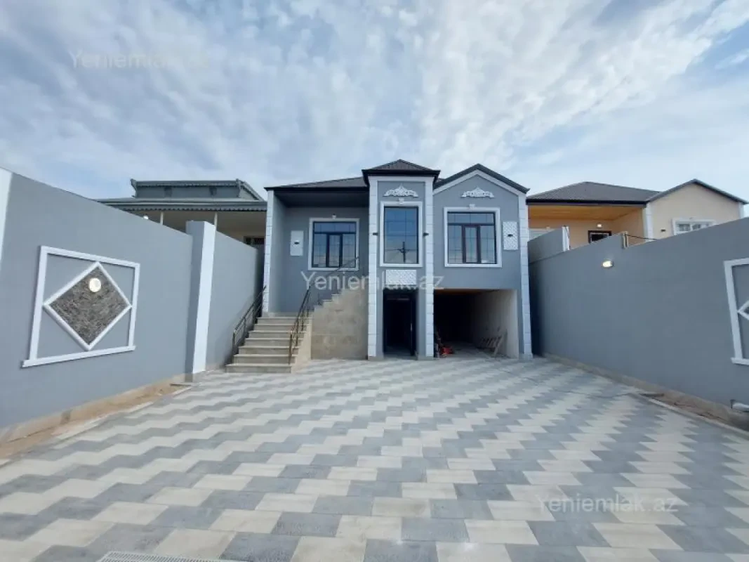 Satılır 4 otaqlı həyət evi 187 m²