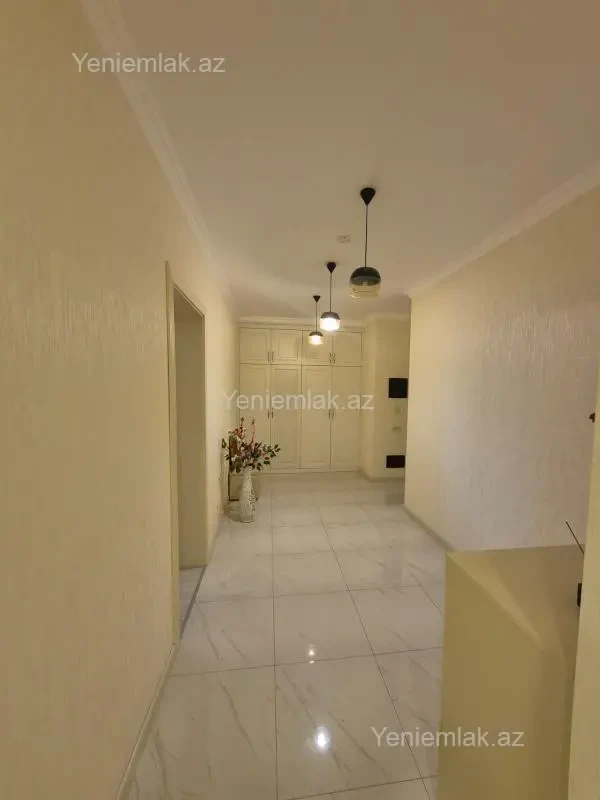 Satılır 2 otaqlı yeni tikili 108 m²