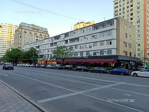 Satılır 2 otaqlı köhnə tikili 67 m² — Bakı, Yasamal 2 otaq 67.00 m²