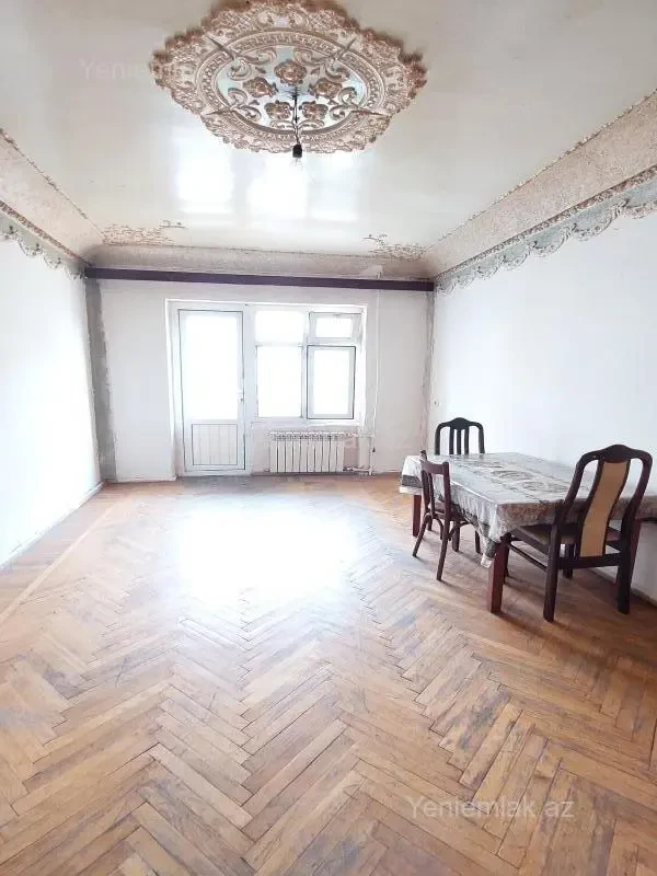 Satılır 3 otaqlı köhnə tikili 85 m²