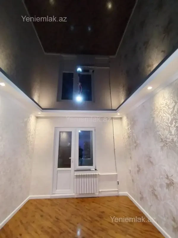 Satılır 2 otaqlı köhnə tikili 60 m²
